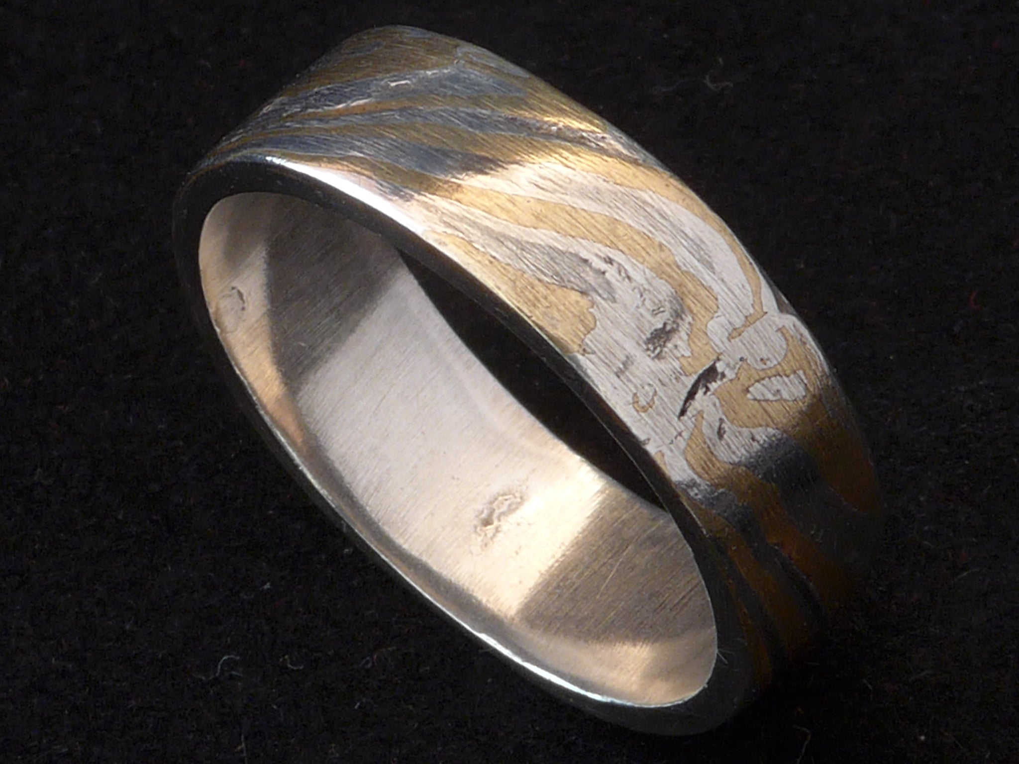 Zilveren ring van Mokume Gane