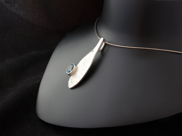Zilveren hanger met Fluoriet