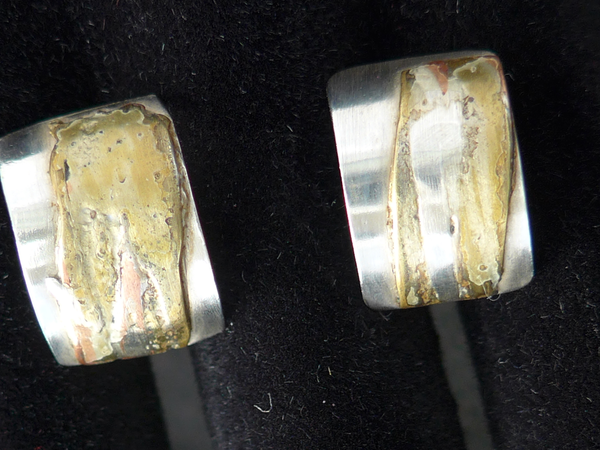 Zilveren oorstekers Mokume Gane