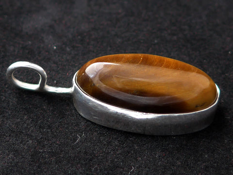 Zilveren hanger met Tijgeroog cabochon