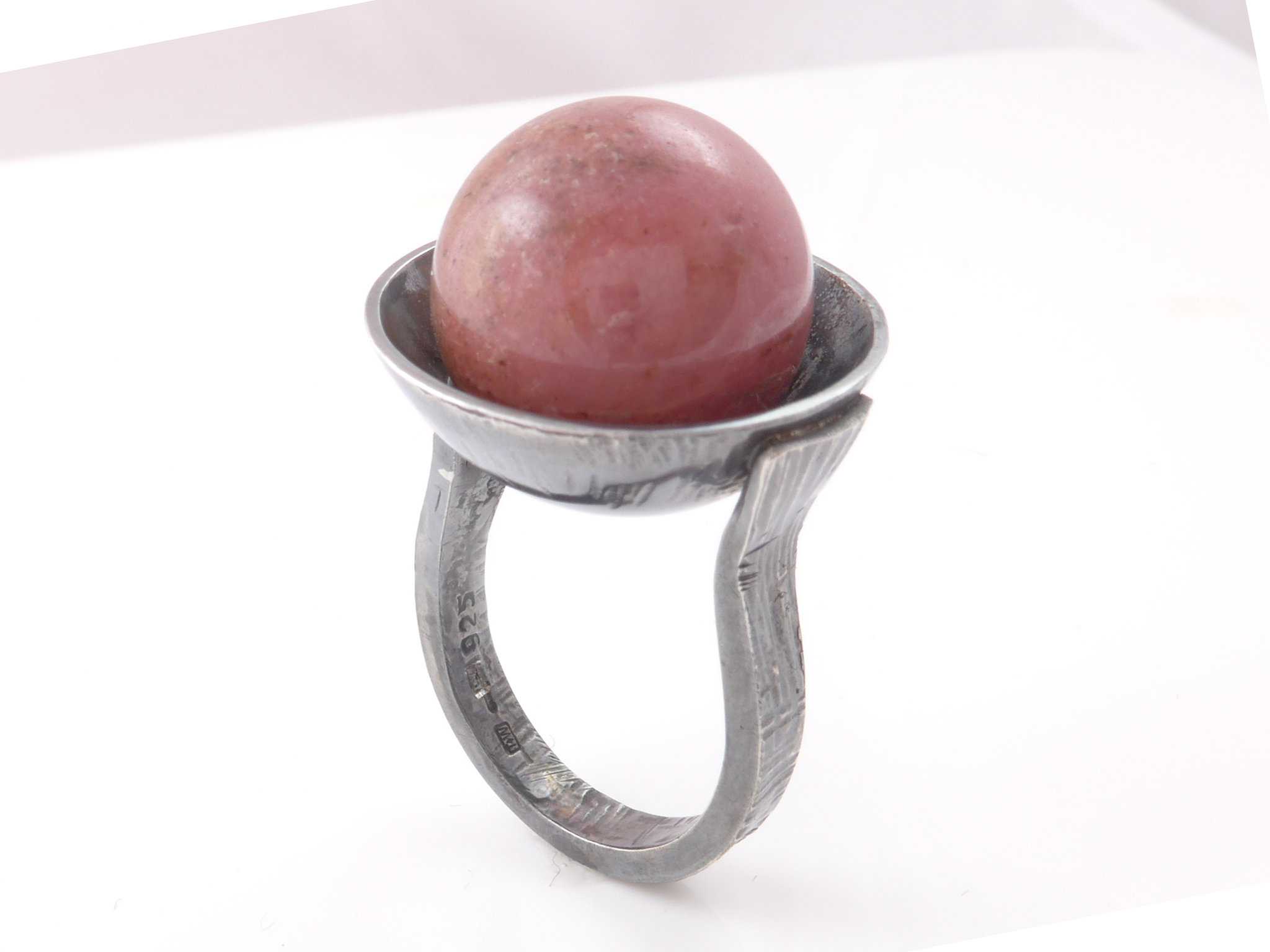 Zilveren ring met roze Rodochrosiet