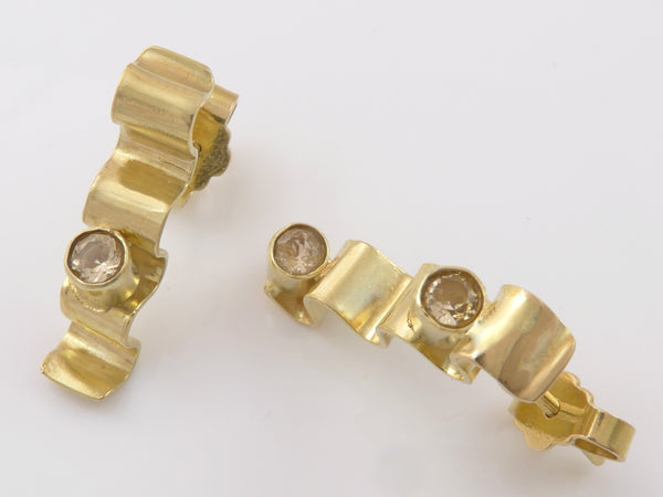 Gouden oorstekers met Citrien