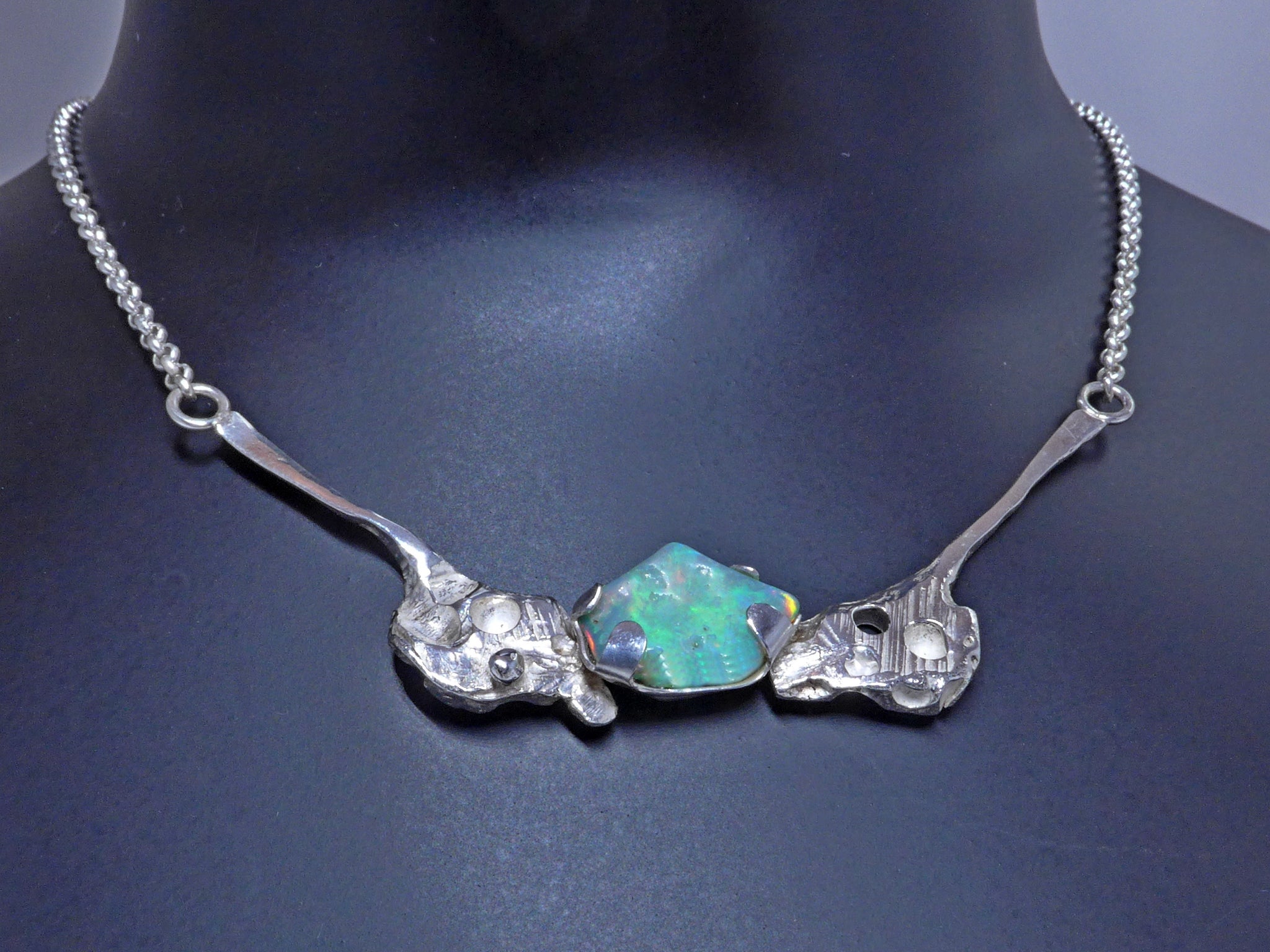 Zilveren collier met Welo Opaal