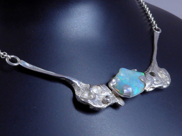 Zilveren collier met Welo Opaal